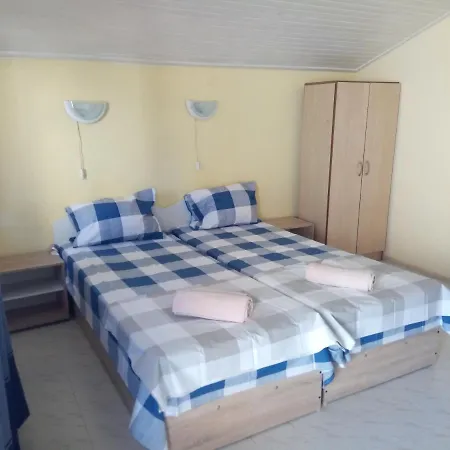 Oasis Pensionat 2*