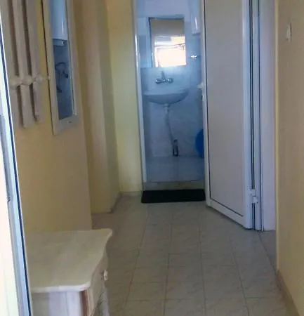 Guest house Oasis 2*