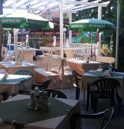Oasis Kiten (Burgas)