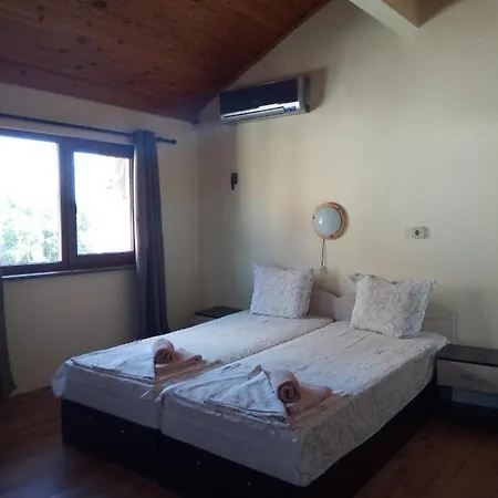 Oasis 2* Kiten (Burgas)