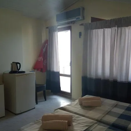 Guest house Oasis 2*