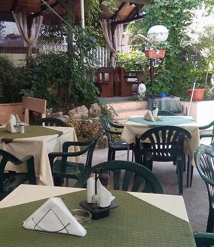 Guest house Oasis 2*