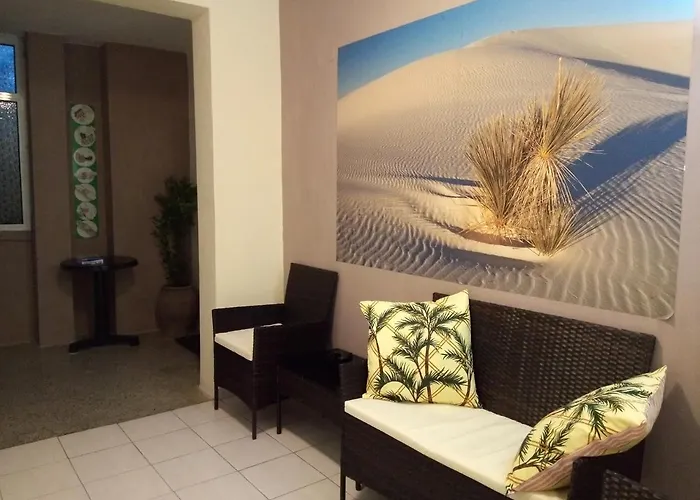 Oasis Guest house 2*