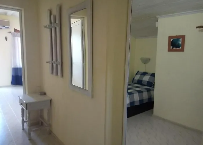 Oasis Guest house 2*