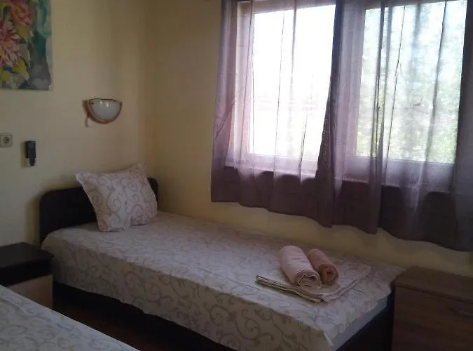 Oasis Kiten (Burgas)